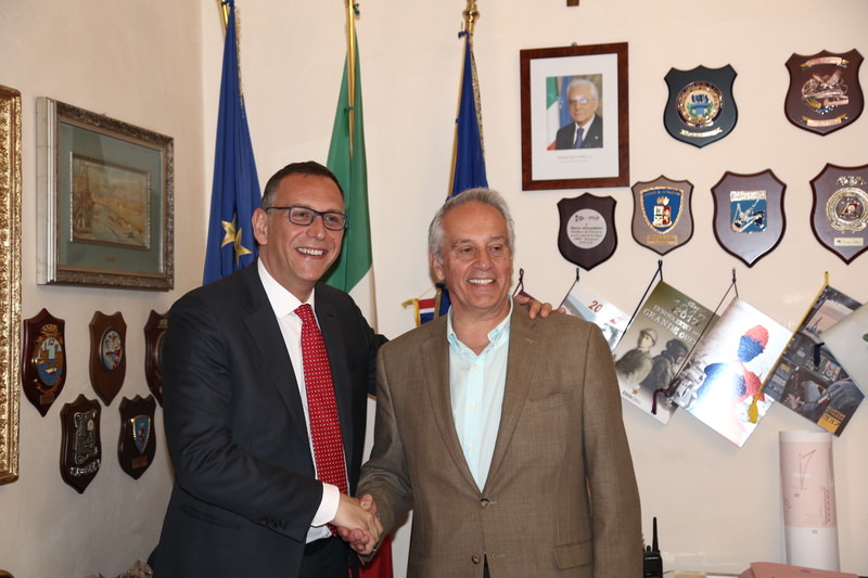 UIPM EB Member for Marketing Martin Dawe visits Pescara (ITA) | Union ...